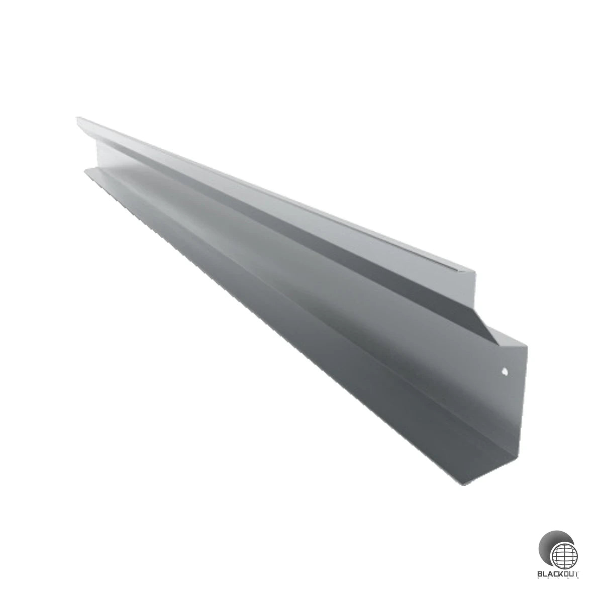 Rückwandverkleidung für aufgeständerte PV-Anlagen: Die Windsafe 5 Pro reduziert Windlasten zuverlässig und ist passend für das Schletter FixGrid Pro System ausgelegt.