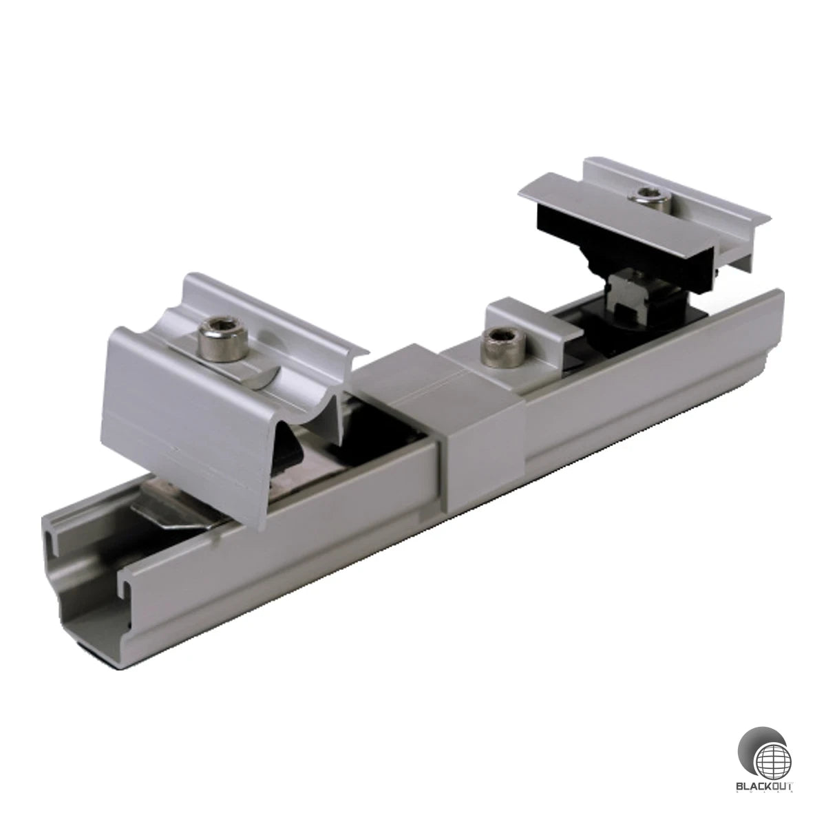 Ausstellungsstück des K2 Systems WallPV MultiRail Clamp Systems für die Fassadenmontage von PV-Modulen. Ideal zur Ansicht und Planung vor der eigentlichen Installation.