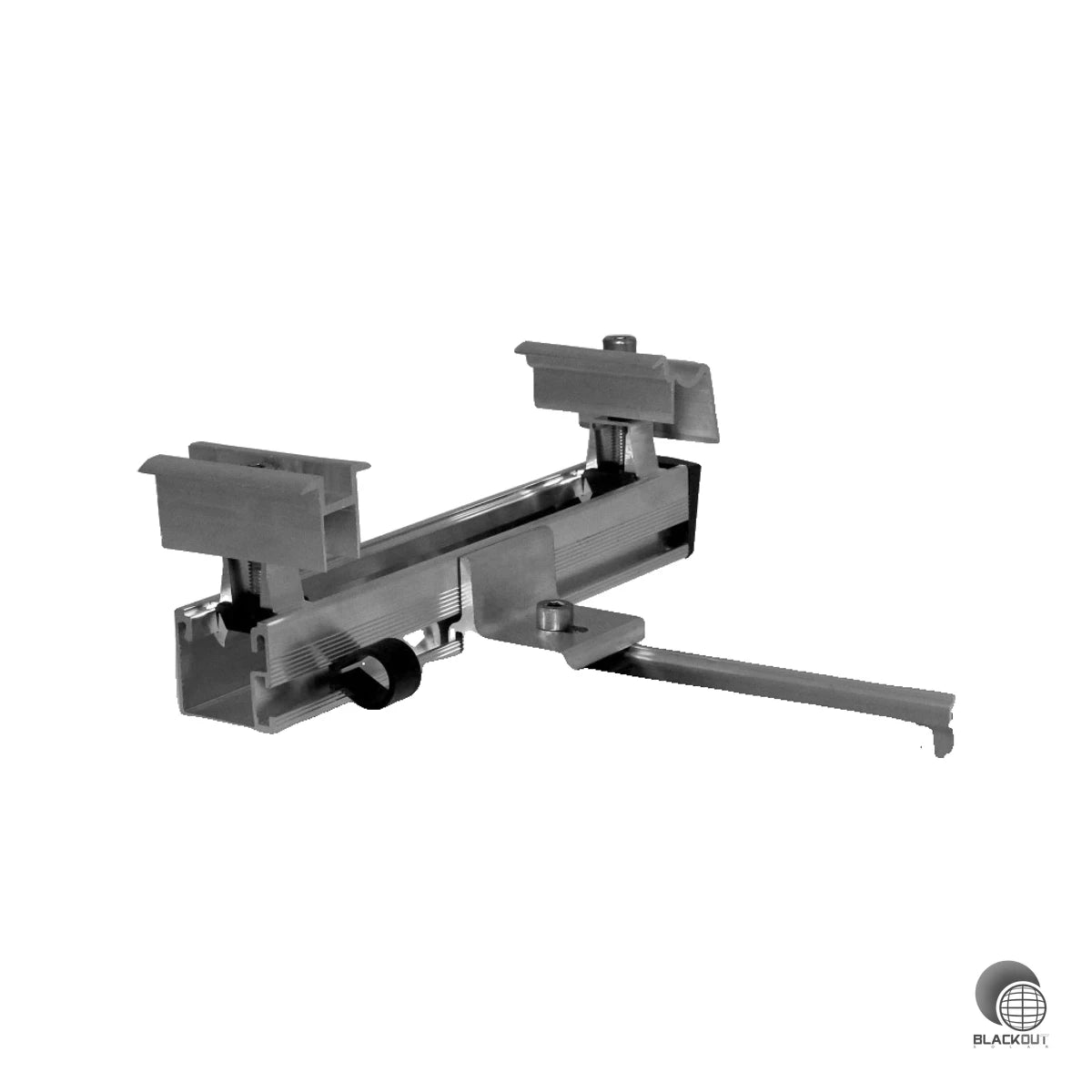 Anschauliches Miniatur-Handmuster des K2 SolidRail Light Systems, verbaut im Kreuzverbund mit einer SingleRail 36 — ideal zur Beratung und Planung von PV-Montagesystemen.