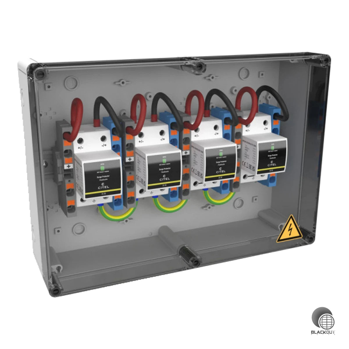 Kompakter Generatoranschlusskasten der XS-Serie mit kombiniertem Überspannungsschutz Typ 1+2+3, 4 MPP-Trackern, 2 Strings und patentierter CTC-Technologie für PV-Anlagen bis 1000VDC.