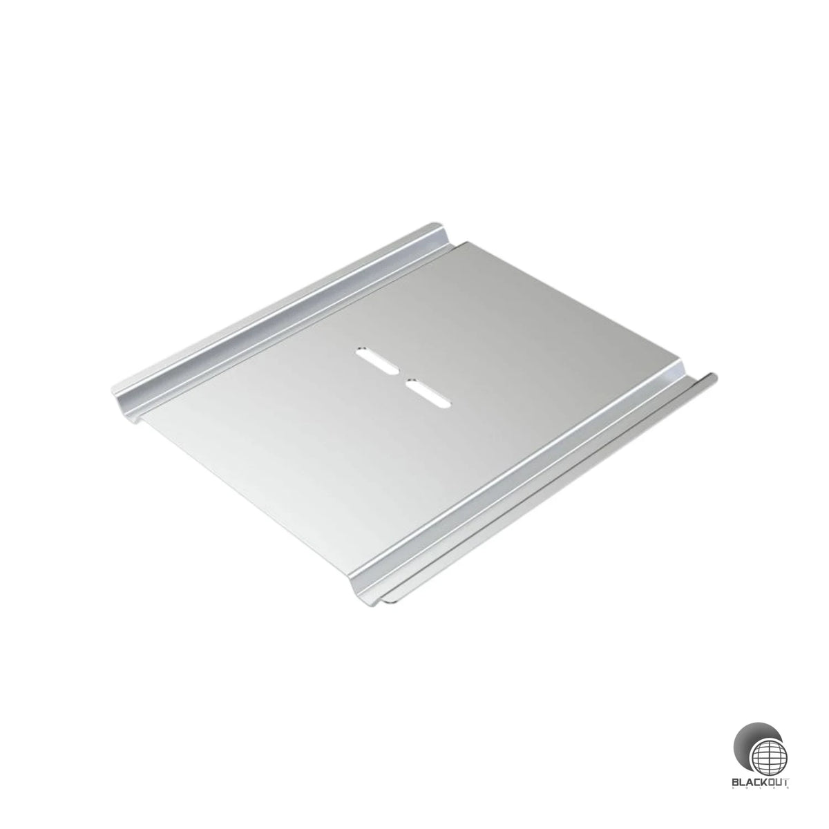 Ankerplatte aus zinkmagnesium-beschichtetem Stahl (S250GD + ZM310) zur sicheren Fixierung von Einzelankern (APA) und Doppelankern (DAPA) im AEROCOMPACT S_BASE Flachdach-Montagesystem.