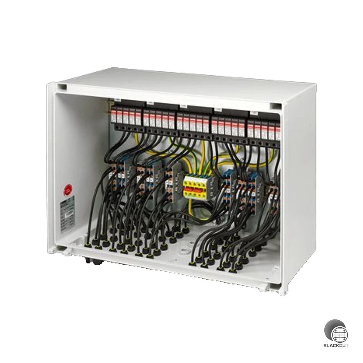 Generatoranschlusskasten für Photovoltaikanlagen bis 1.000 V DC mit integriertem Überspannungsschutz Typ 1/2 und sicherer SUNCLIX-Steckverbindertechnik für den Anschluss von 10 × 2 Strings.