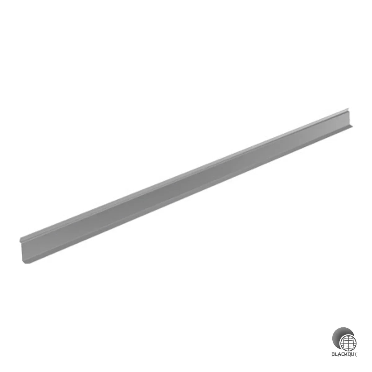 Aerodynamisches Windschottblech für das SL Rack Süd-System, das den erforderlichen Ballast deutlich reduziert und die Dachkonstruktion schont. Schnelle Montage im 60°-Winkel mit Universalklemme – ohne Blechschrauben.