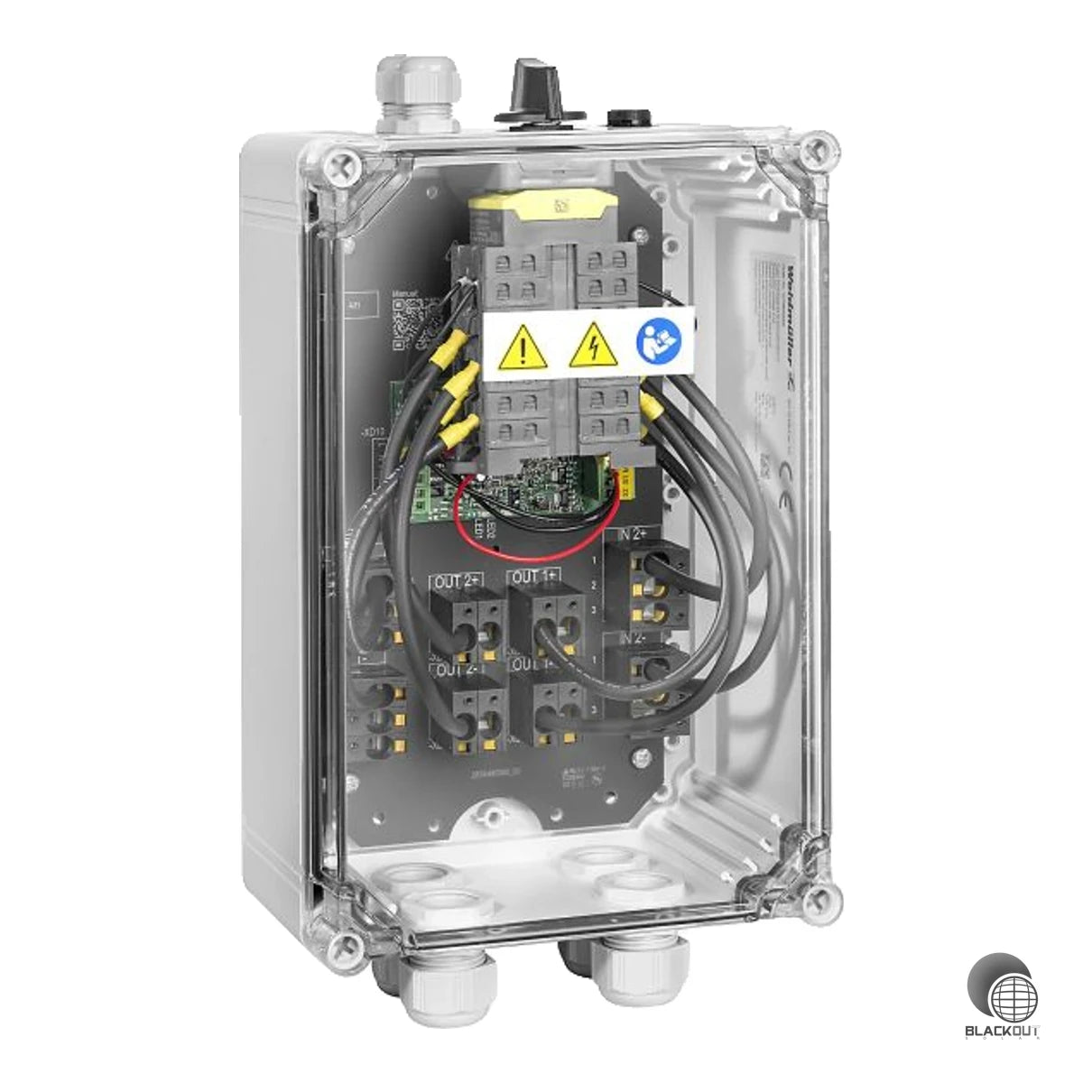 Generatoranschlusskasten mit integriertem Feuerwehrschalter für PV-Aufdachanlagen – trennt im Brandfall die DC-Strings in 1,5 s und schaltet nach Spannungsrückkehr automatisch wieder zu.